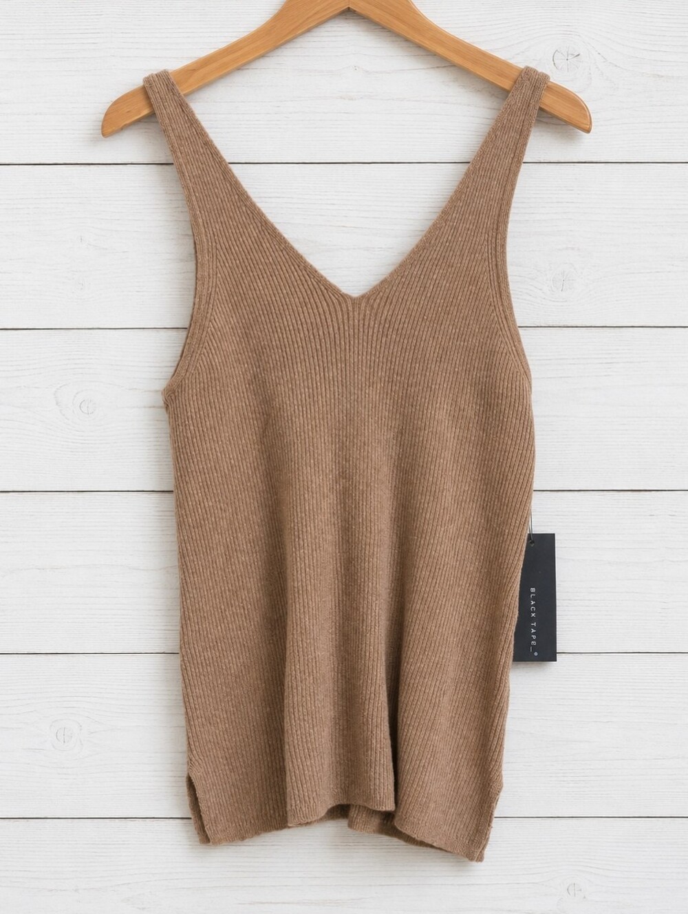 NWT Black Tape Knitted Ribbed V-Neck Tank Size S